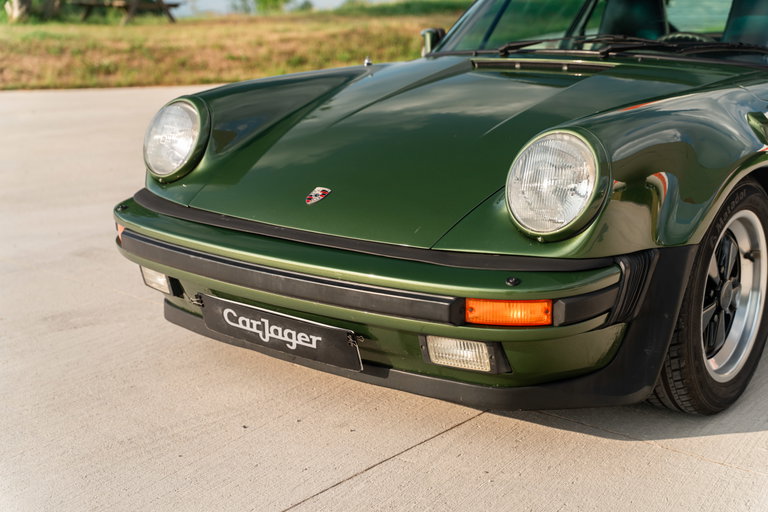Porsche 911 Turbo 3.3