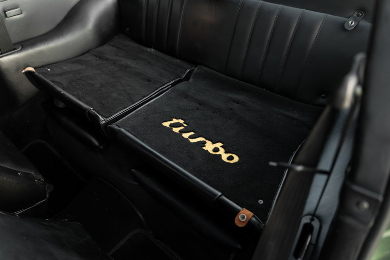 Porsche 911 Turbo 3.3