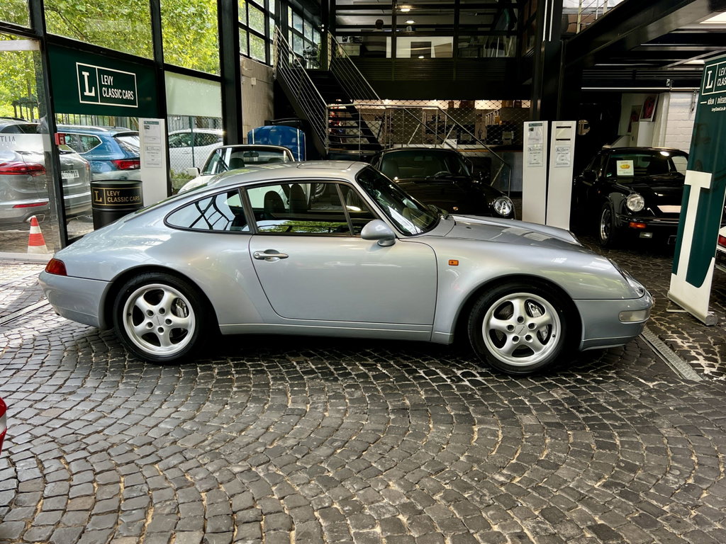 Porsche 993 Carrera 4