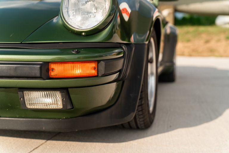 Porsche 911 Turbo 3.3