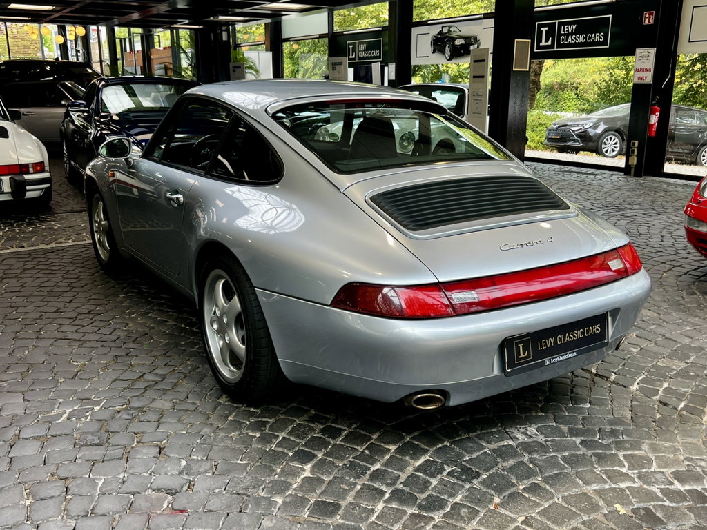 Porsche 993 Carrera 4