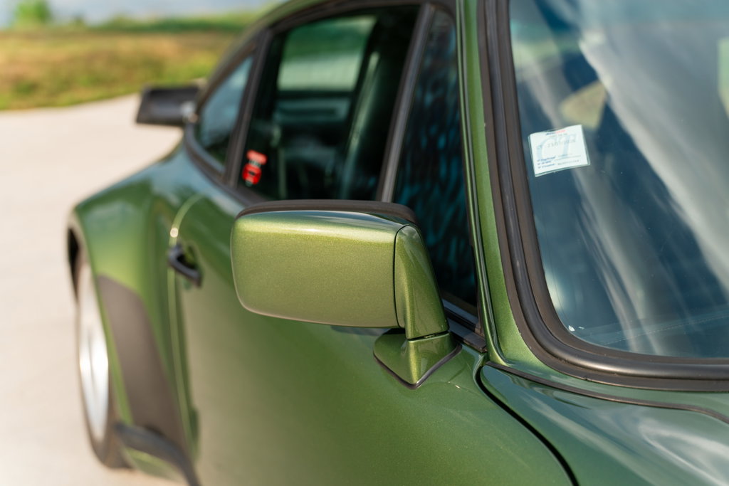 Porsche 911 Turbo 3.3