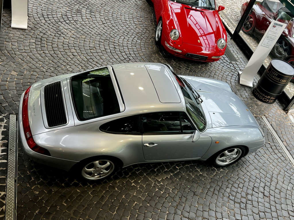 Porsche 993 Carrera 4