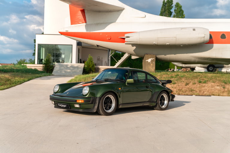 Porsche 911 Turbo 3.3