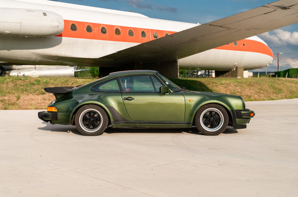 Porsche 911 Turbo 3.3