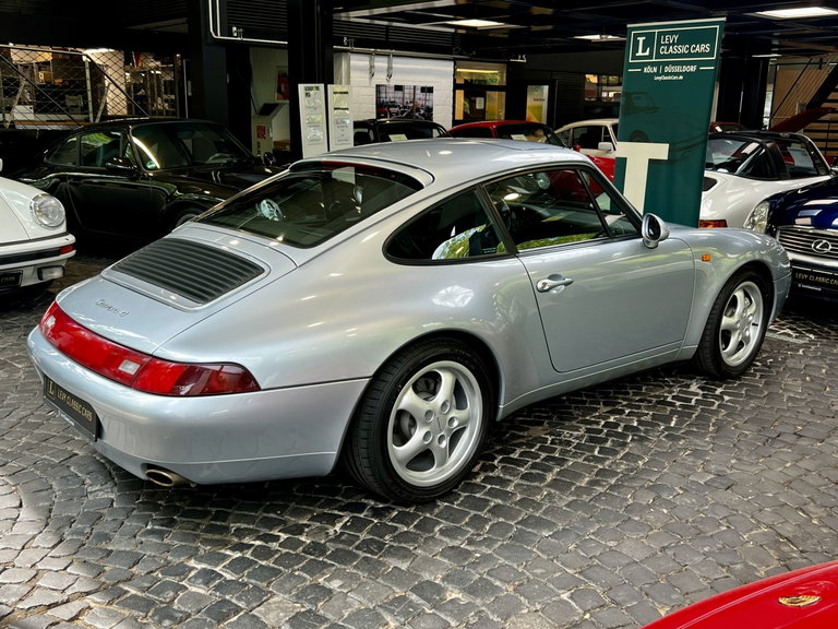 Porsche 993 Carrera 4