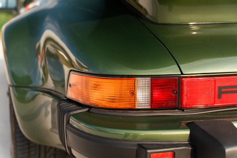 Porsche 911 Turbo 3.3