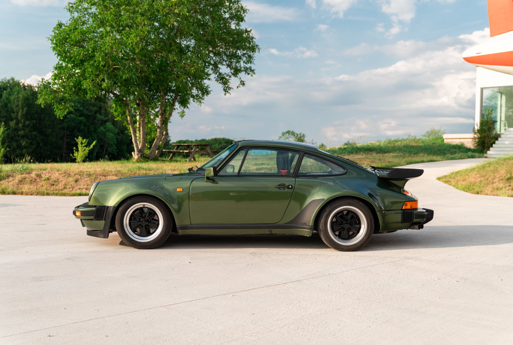Porsche 911 Turbo 3.3