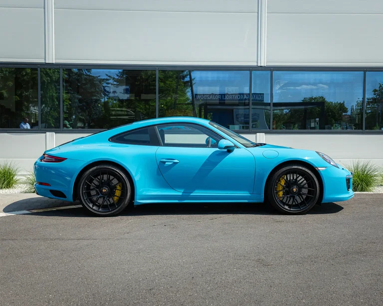 Porsche 991.2 Carrera GTS