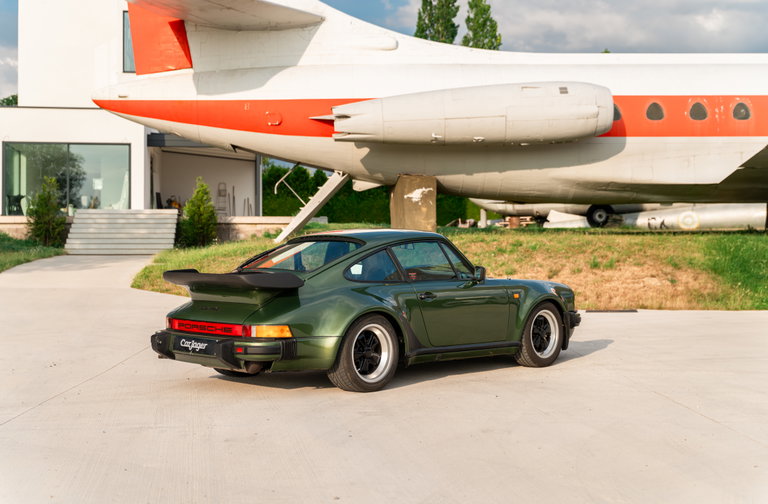 Porsche 911 Turbo 3.3