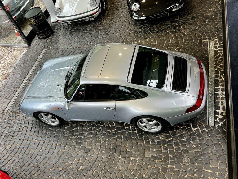 Porsche 993 Carrera 4
