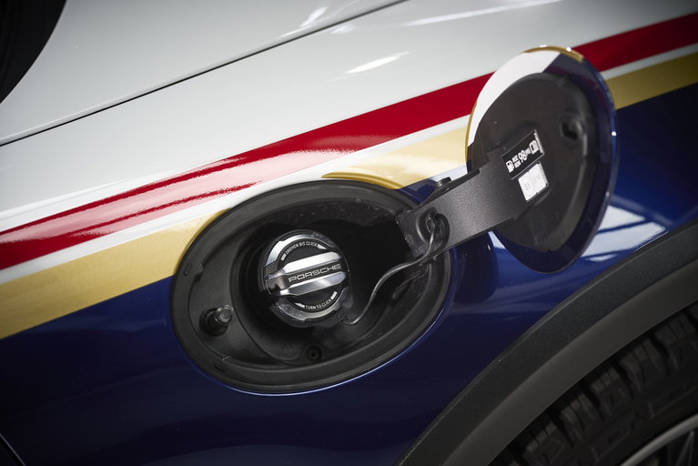 Porsche 911 Dakar