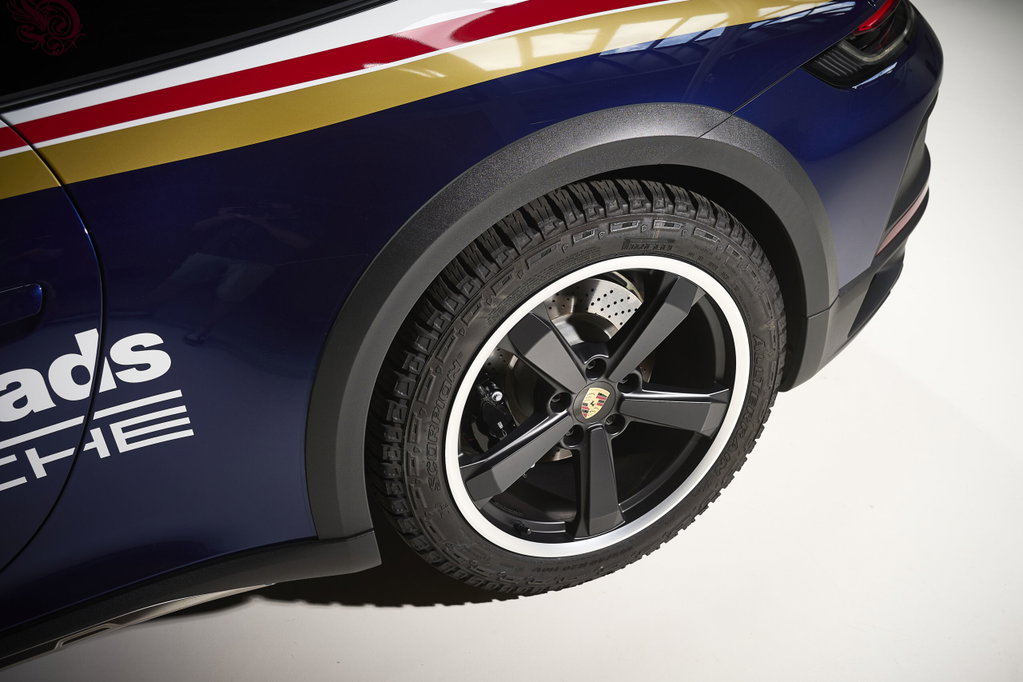 Porsche 911 Dakar