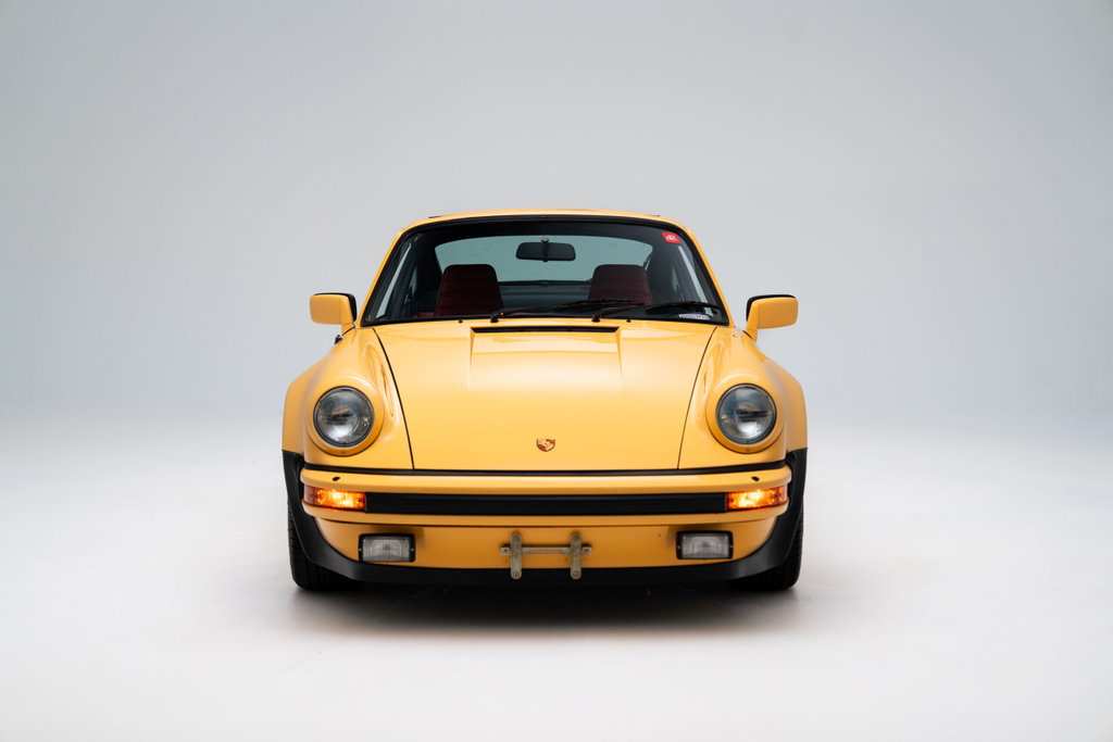 Porsche 911 Turbo 3.3 (US)