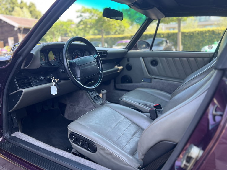 Porsche 964 Carrera 4