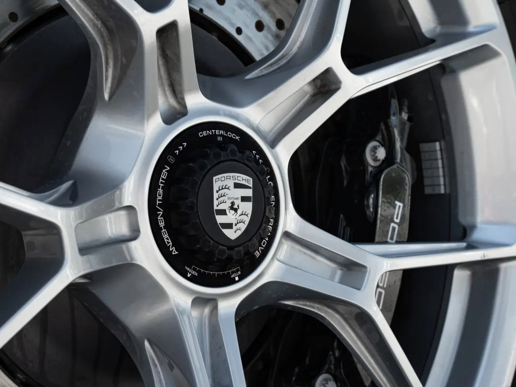 Porsche 992 GT3 Touring