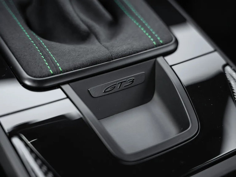 Porsche 992 GT3 Touring