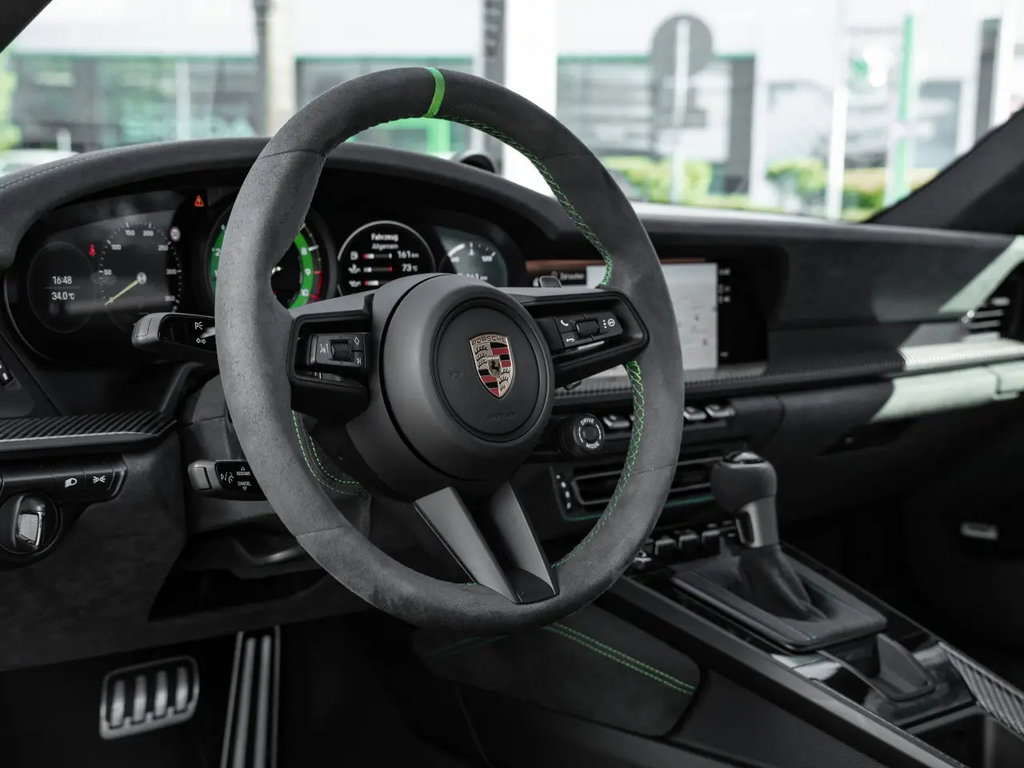 Porsche 992 GT3 Touring