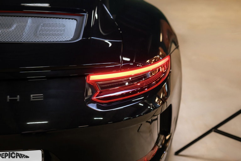 Porsche 991.2 GT3 Touring