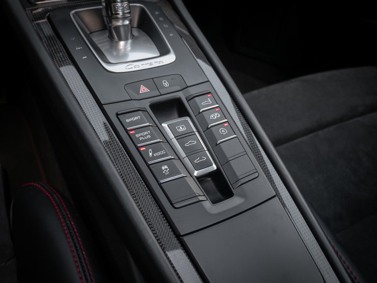 Porsche 991 Carrera 4 GTS
