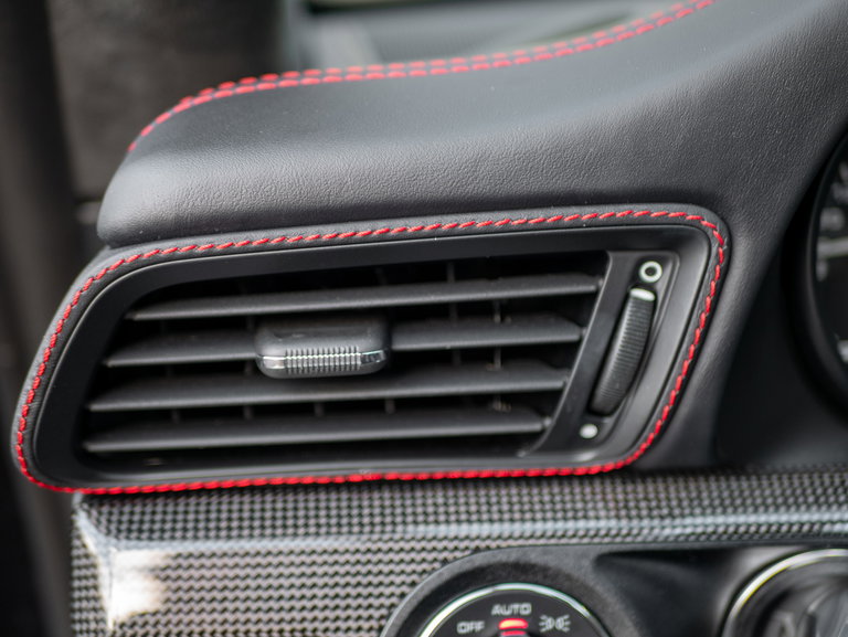 Porsche 991 Carrera 4 GTS