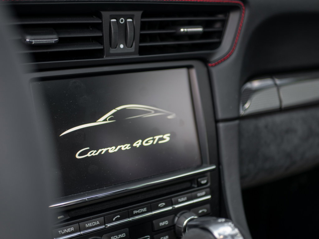 Porsche 991 Carrera 4 GTS