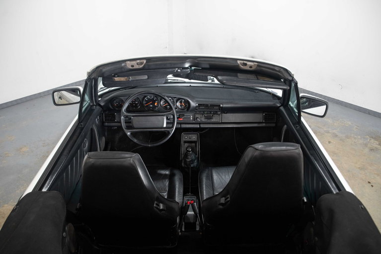 Porsche 911 Carrera 3.2