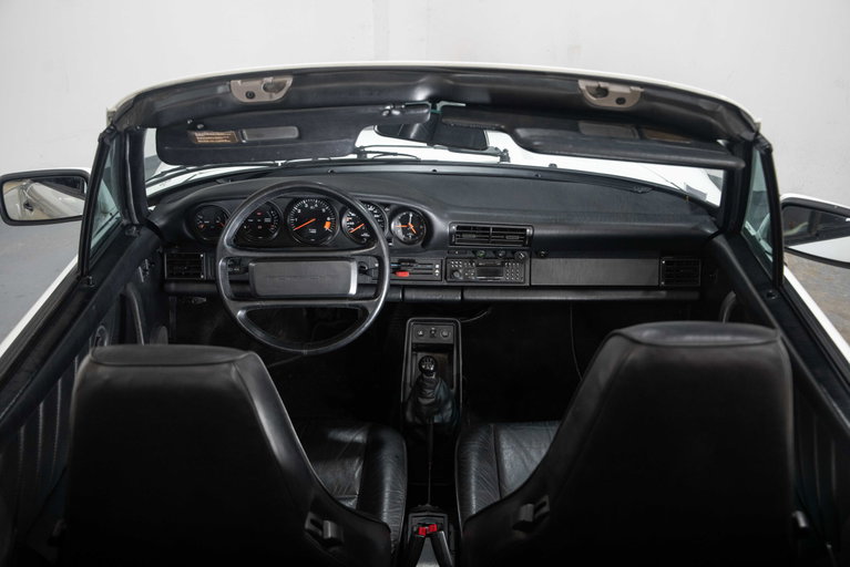 Porsche 911 Carrera 3.2