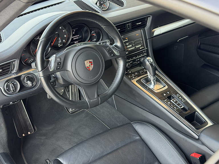 Porsche 991 Carrera
