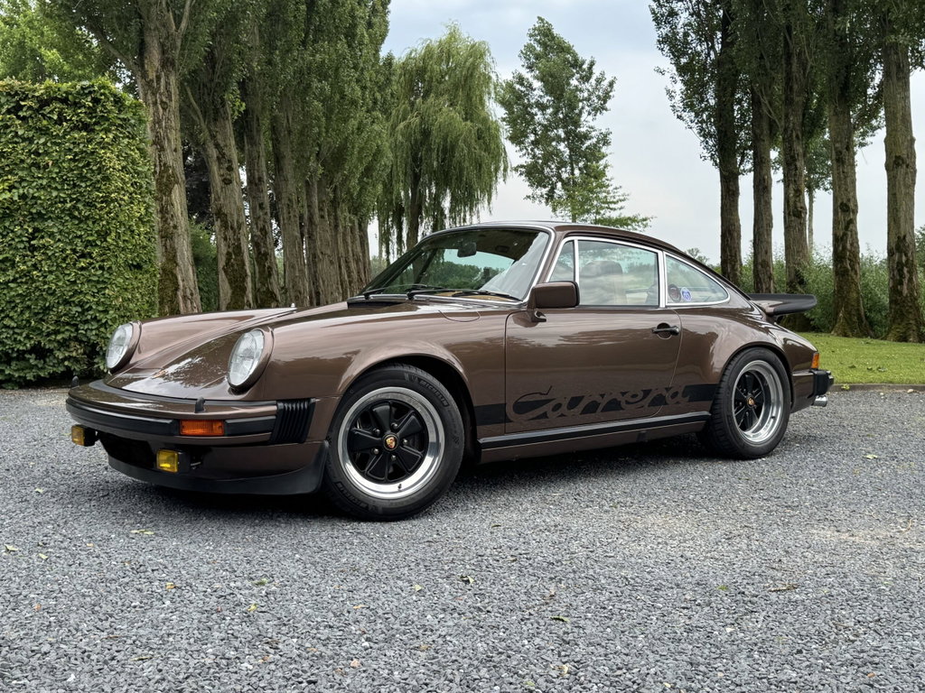 Porsche 911 Carrera 3.0