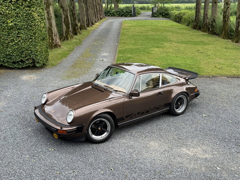 Porsche 911 Carrera 3.0