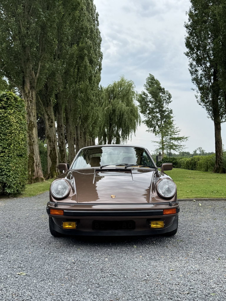Porsche 911 Carrera 3.0