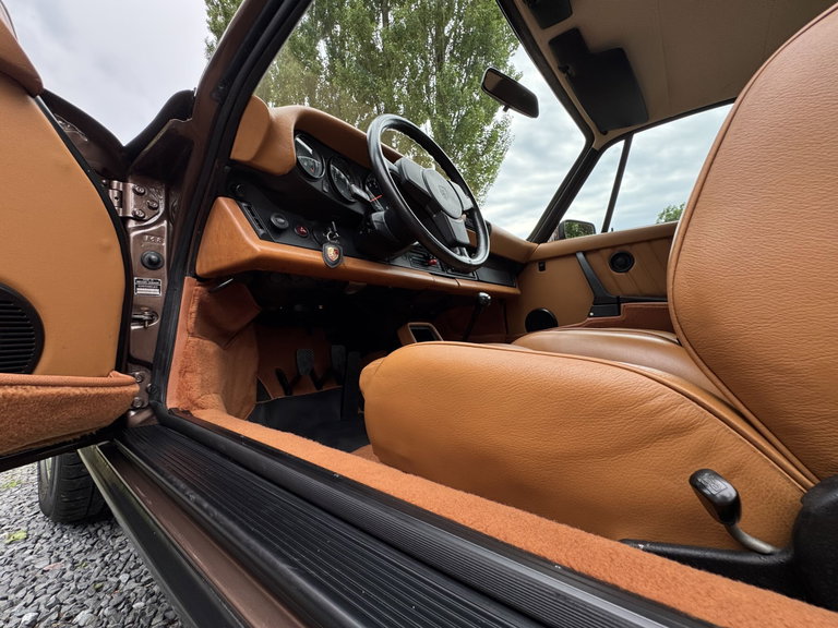 Porsche 911 Carrera 3.0