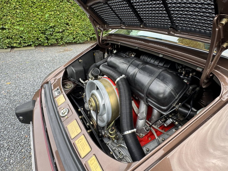Porsche 911 Carrera 3.0