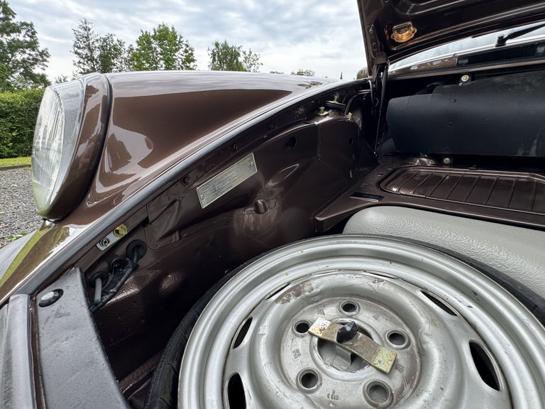 Porsche 911 Carrera 3.0
