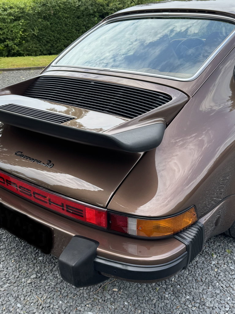 Porsche 911 Carrera 3.0