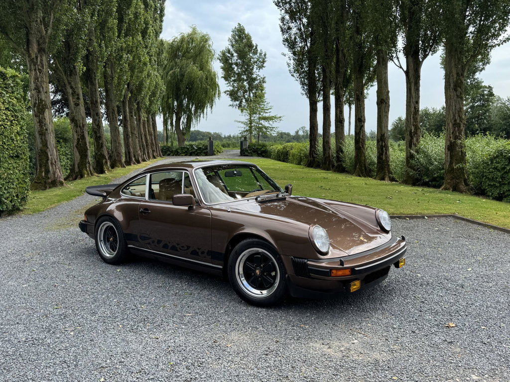 Porsche 911 Carrera 3.0