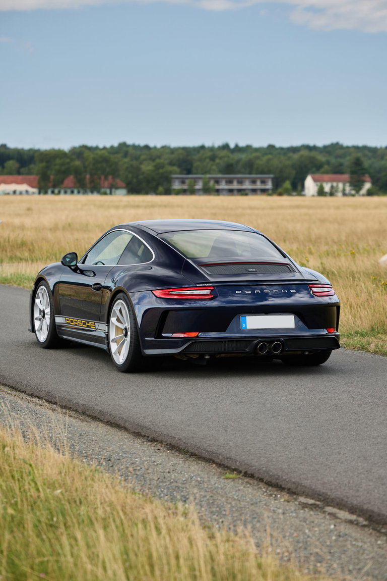 Porsche 991.2 GT3 Touring