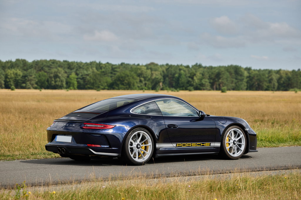 Porsche 991.2 GT3 Touring