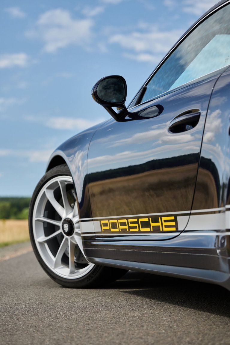 Porsche 991.2 GT3 Touring
