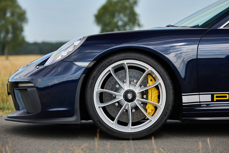 Porsche 991.2 GT3 Touring