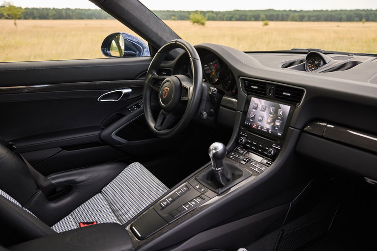 Porsche 991.2 GT3 Touring