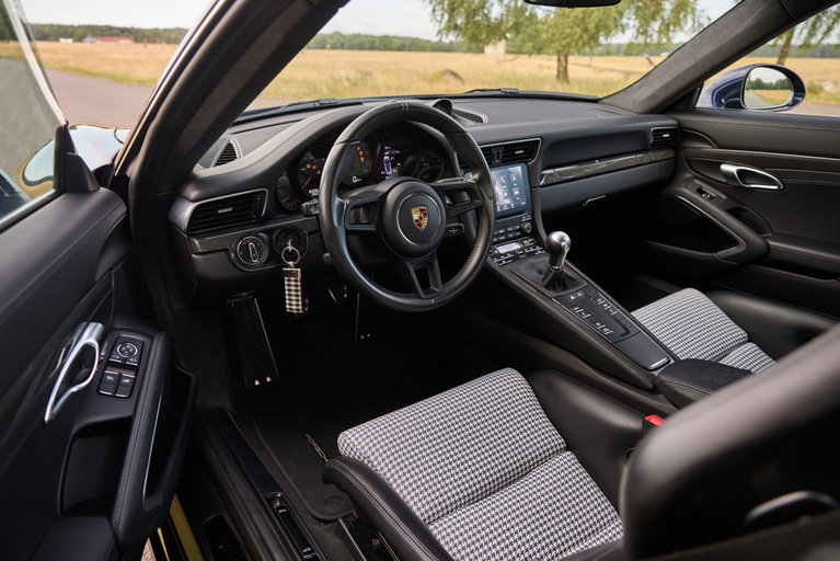 Porsche 991.2 GT3 Touring