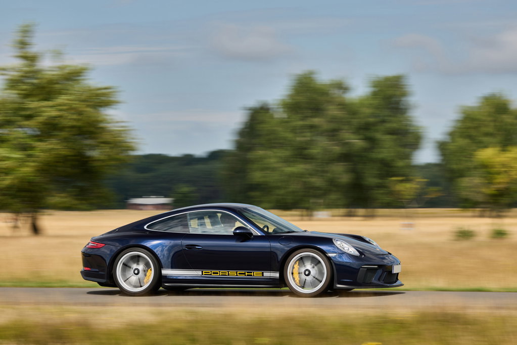 Porsche 991.2 GT3 Touring