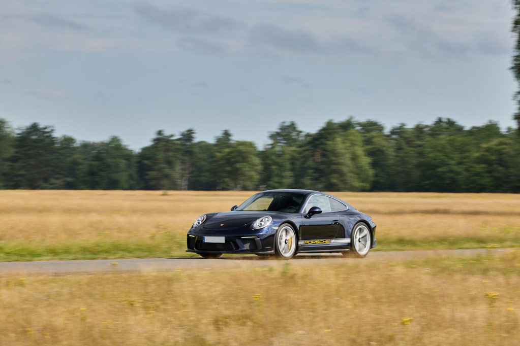 Porsche 991.2 GT3 Touring