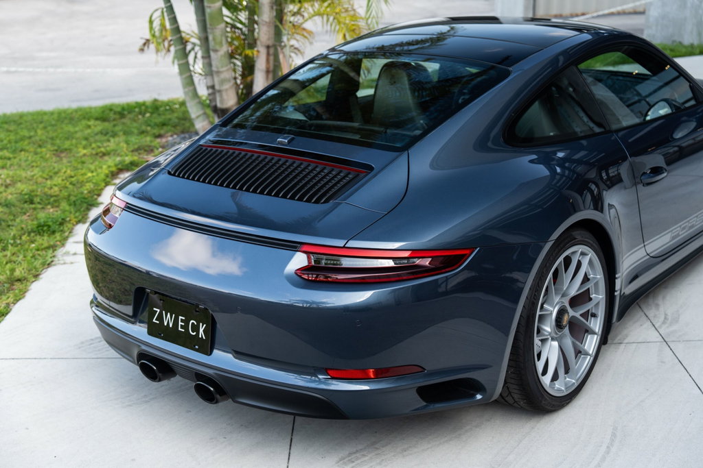 Porsche 991.2 Carrera GTS