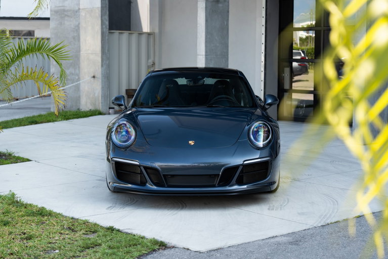 Porsche 991.2 Carrera GTS