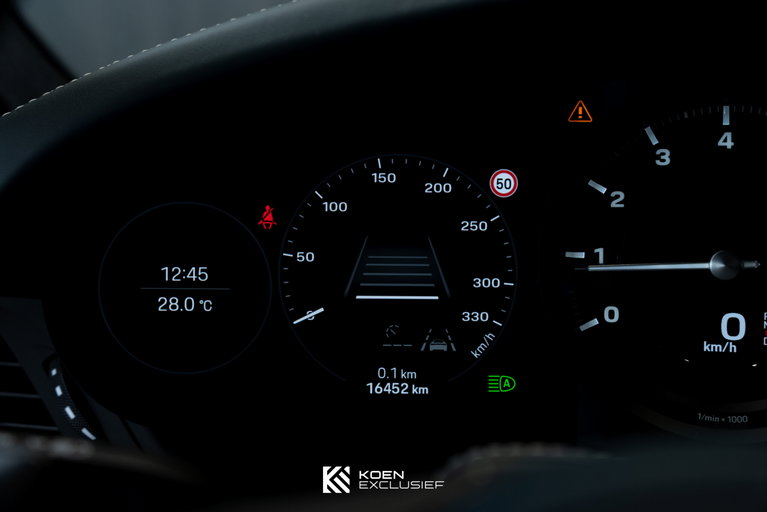 Porsche 992 Carrera 4S