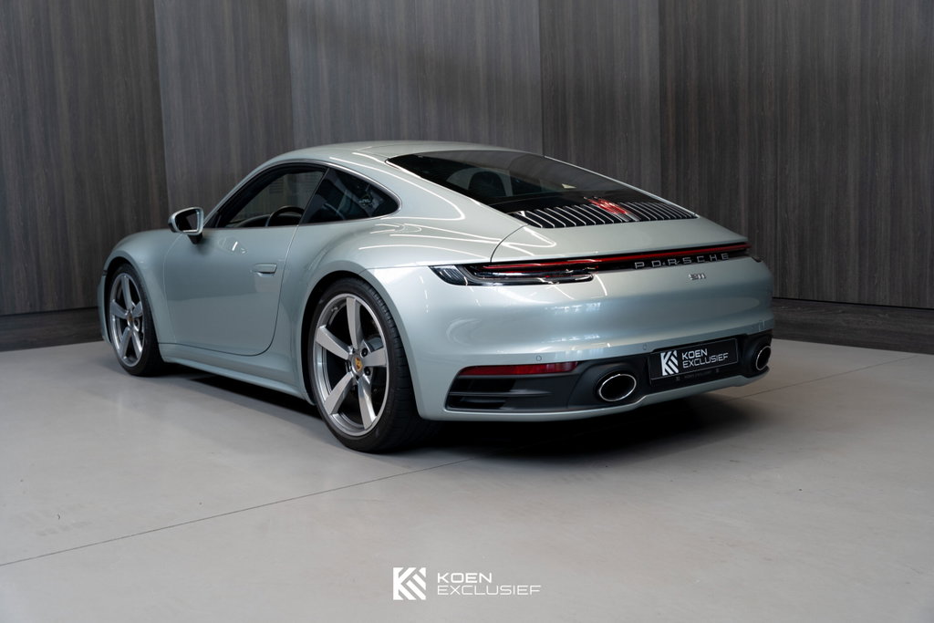 Porsche 992 Carrera 4S