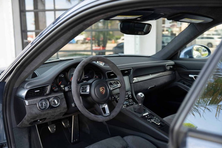 Porsche 991.2 Carrera GTS